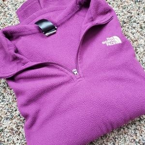 The North Face 1/4 Zip Fleece